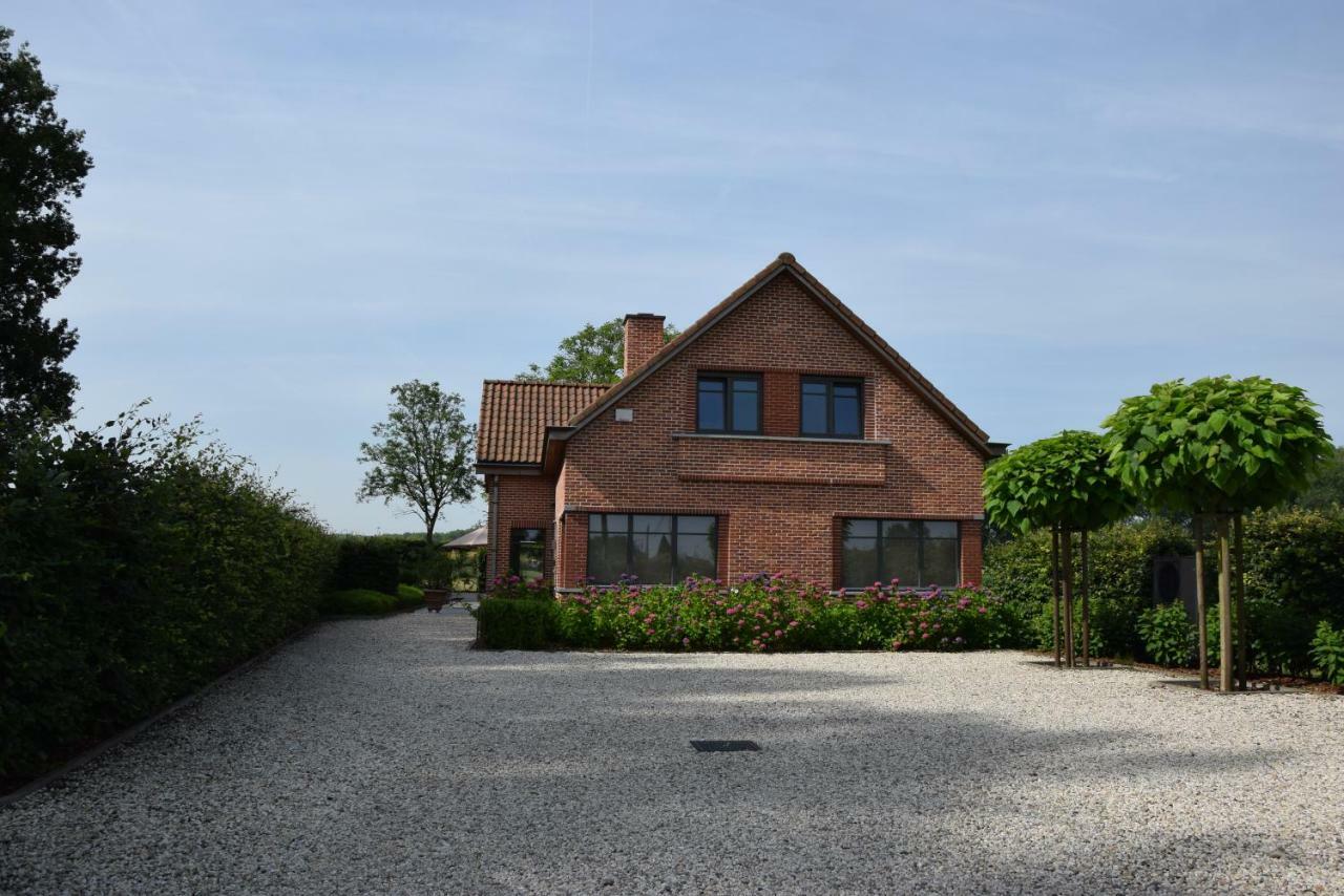 B&B De Nootelaer Meldert Esterno foto